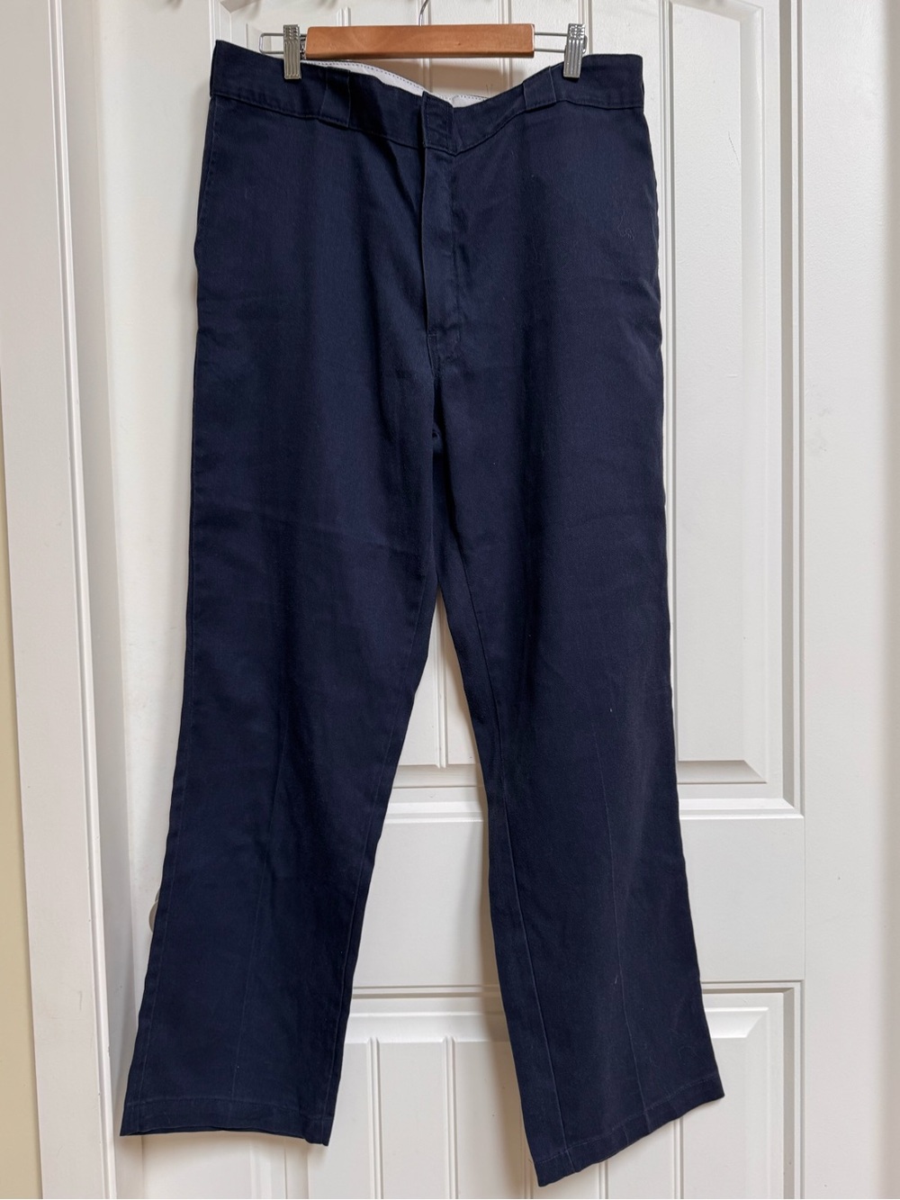 Dickies navy blue 874 original fit flat front chinos. Size 38 by 31